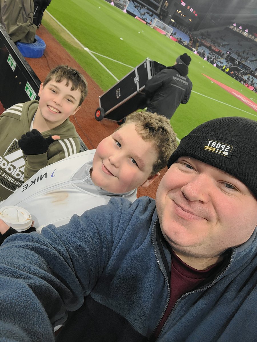 Come On You VILLA BOYS!!!!!!
Rich, Charlie &amp; Aaron <a href="/AVFCOfficial/">Aston Villa</a>