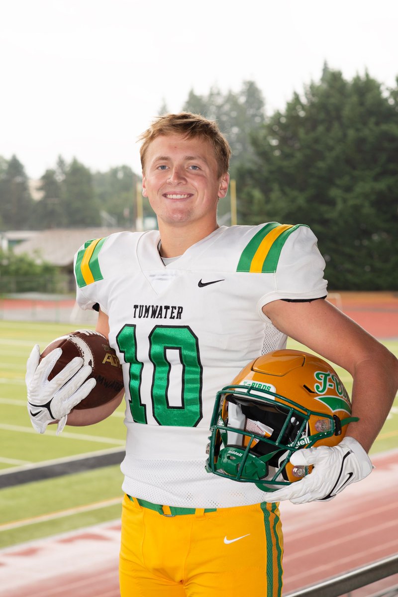 ‘25 Beckett Wall (LB)
1st Team All-State LB (WSFCA)
1st Team All-Area LB (Tacoma News Tribune)
Evergreen Conference 2A Defensive Co-MVP
1st Team All-Area (The Chronicle)