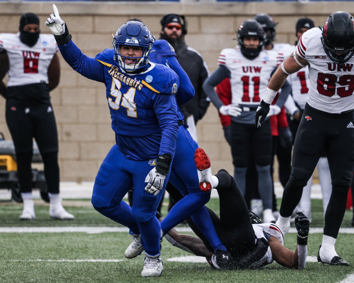 Kobe Clayborne (@thekobec1) on Twitter photo “When you're climbing the ladder of success in life, sometimes they forget to tell you to stop when you're happy”
These past 2 weeks have been a whirlwind of emotions. But, SDSU is such a special place and I can’t pass up playing my final year as a Jack 💙💛 <a href="/CoachDtjackson/">Dan Jackson</a> “When you're climbing the ladder of success in life, sometimes they forget to tell you to stop when you're happy”
These past 2 weeks have been a whirlwind of emotions. But, SDSU is such a special place and I can’t pass up playing my final year as a Jack 💙💛 <a href="/CoachDtjackson/">Dan Jackson</a>