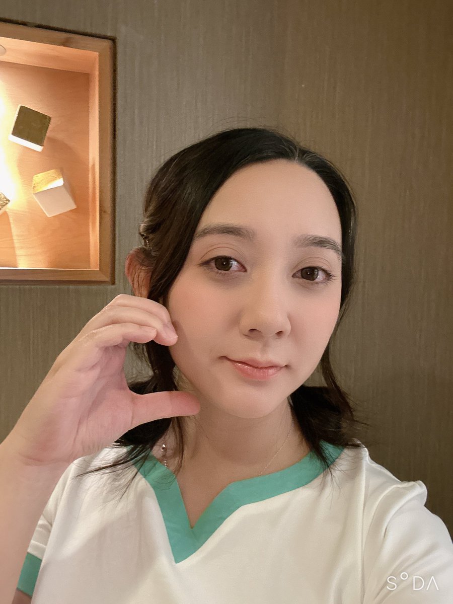 okitastic's tweet image. See you at ALA today! I got my miku fit on