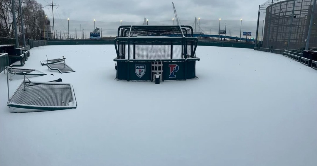 Pennalumni's tweet image. Scenes from a snowy week on campus ⛄
@penn95reunion
@penncareylaw
@penn_baseball
@pennbookstore
