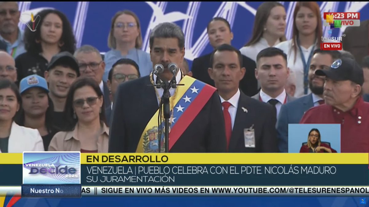 <a href="/DiazCanelB/">Miguel Díaz-Canel Bermúdez</a> #ENVIVO | Presidente de #Venezuela 🇻🇪, Nicolás Maduro: Quiero que todos hagamos un juramento de compromiso, del presidente pueblo, con el pueblo presidente, por ahora y para siempre 

→ telesurtv.net