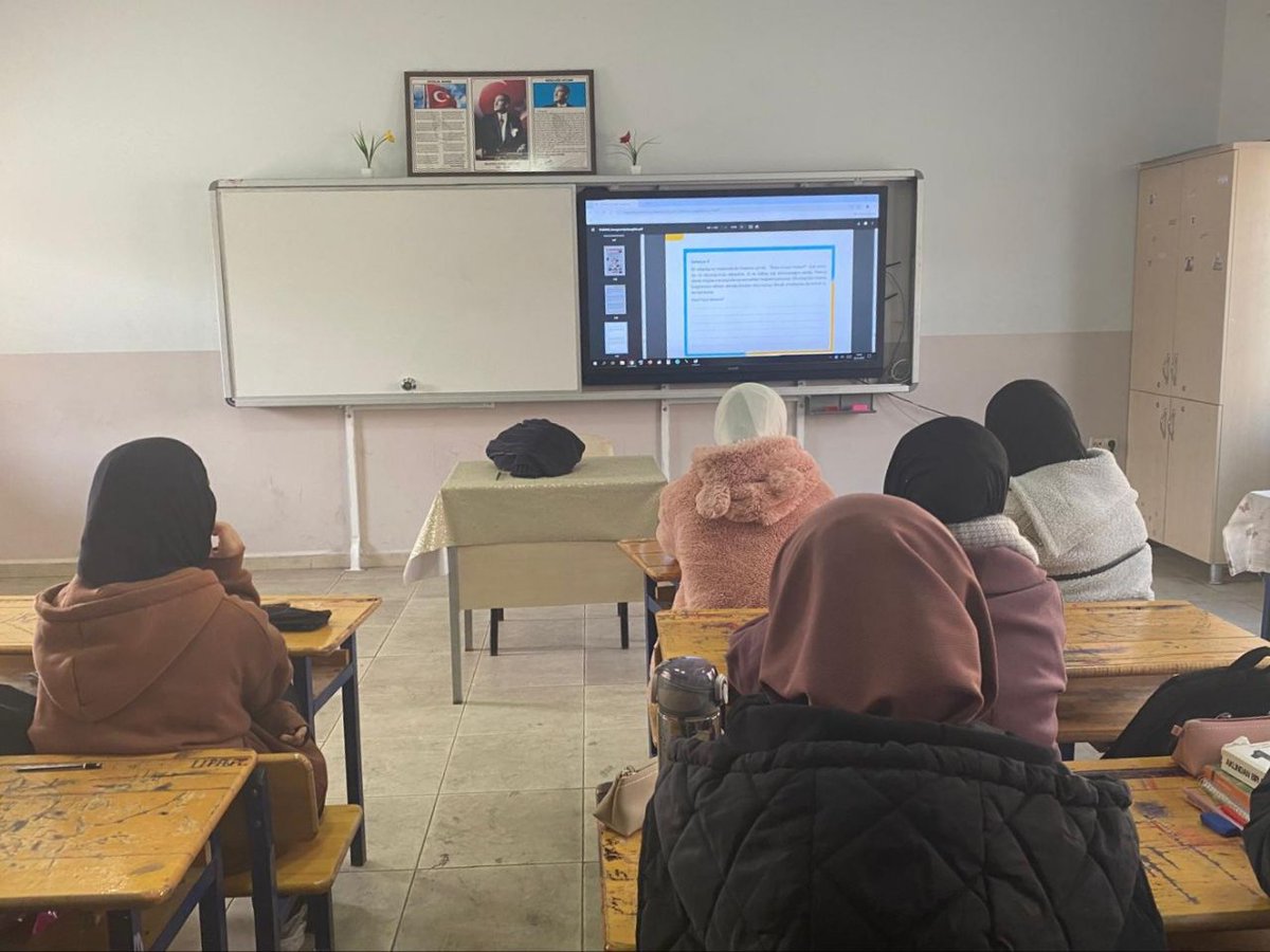 Sınıf Rehberlik Etkinliği Gerçekleştirildi

Okul rehber öğretmenlerimiz tarafından öğrencilerimize 'HAYIR' diyebilme kazanımına yönelik seminer ve sınıf rehberlik etkinlikleri gerçekleştirildi.