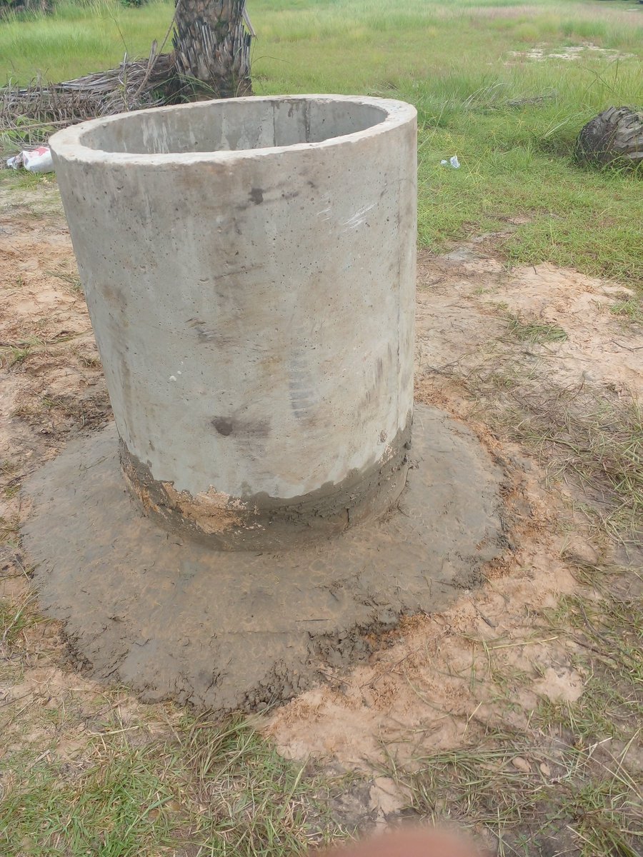 BodePeter2's tweet photo. 2.) Hand dug well was recommended in this particular location. Two wells were dug to depth of three (3) metres to target the freshwater because the saltwater is situated below four (4) metre depth. Saltwater intrusion can occurs if we drilled close the depth of 4 m. https://t.co/Jno04pbQlp