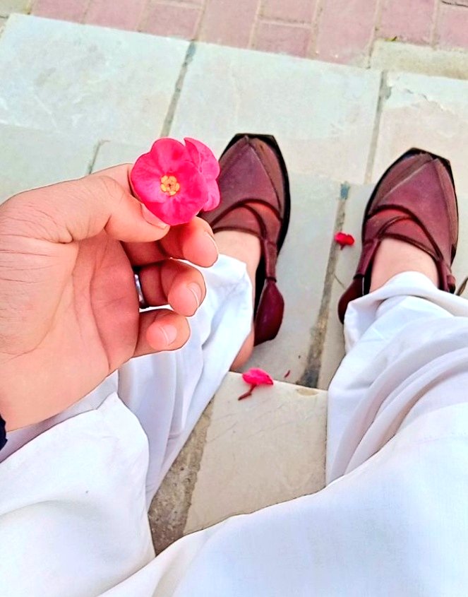 جو دُکھ تمہیں خدا کے قریب کر دے، وہ کوئی دکھ نہیں بلکہ ایک "نعمت" ہے۔ ❤️