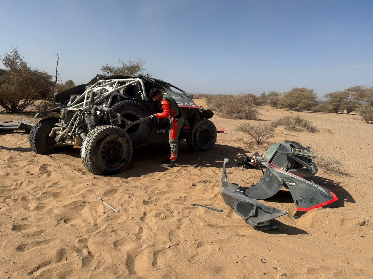 gustavsaba's tweet photo. #Dakar2025 #Abandonos
Arrancamos la segunda parte de la carrera y son múltiples las bajas en el #DakarInSaudi
#Motos: 21
#Autos #Challenger #SSV #Camiones: 21
#Clasicos: 2
#Dakar https://t.co/LDTYdisMDM