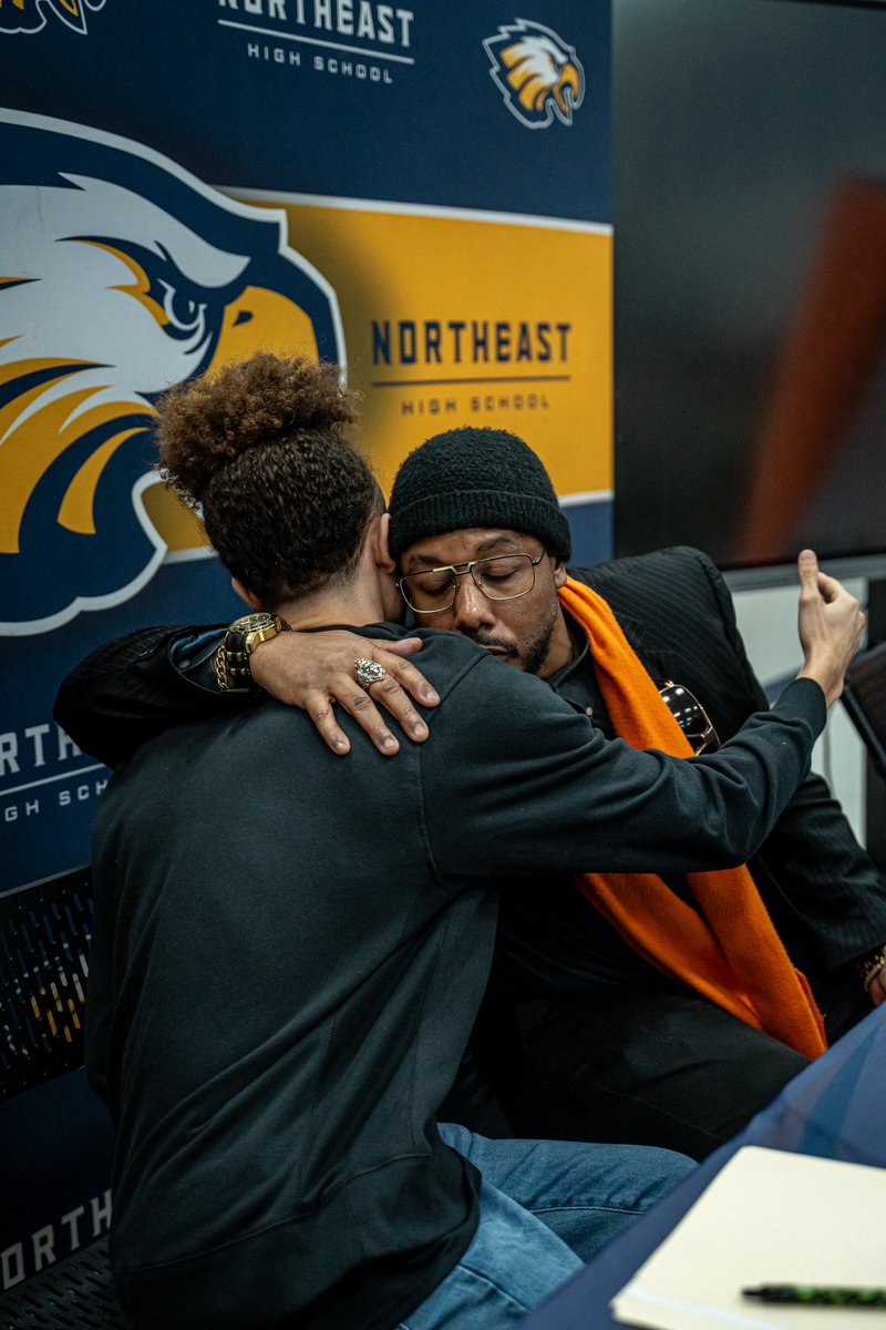 ✍️ to 📄 GBGR 🧡🖤 <a href="/Coach_Weston/">Coach Weston</a> <a href="/calvinwhite55/">Calvin White</a> <a href="/coach_stape/">Garrett Stapleton</a> <a href="/RB25HUD/">Rashad Barksdale</a> <a href="/coach_codd/">Jonathan Coddington</a> <a href="/AUCoachWilliams/">Joseph Williams</a> <a href="/coachmonty11/">Coach Monty</a>