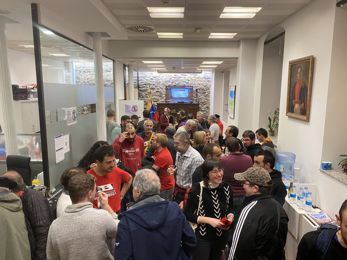 Consulado General de Venezuela en Bilbao tweet media