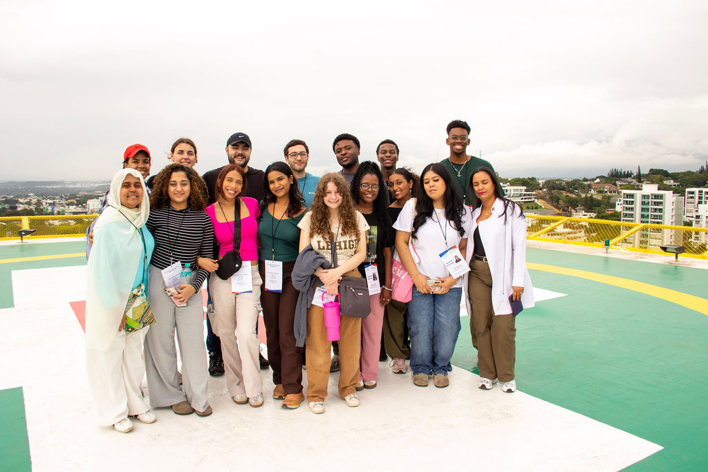 🌍 Intercambio educativo en la Clínica Universitaria Unión Médica del Norte 🏥Conoce más clinicaunionmedica.com/la-clinica-uni…