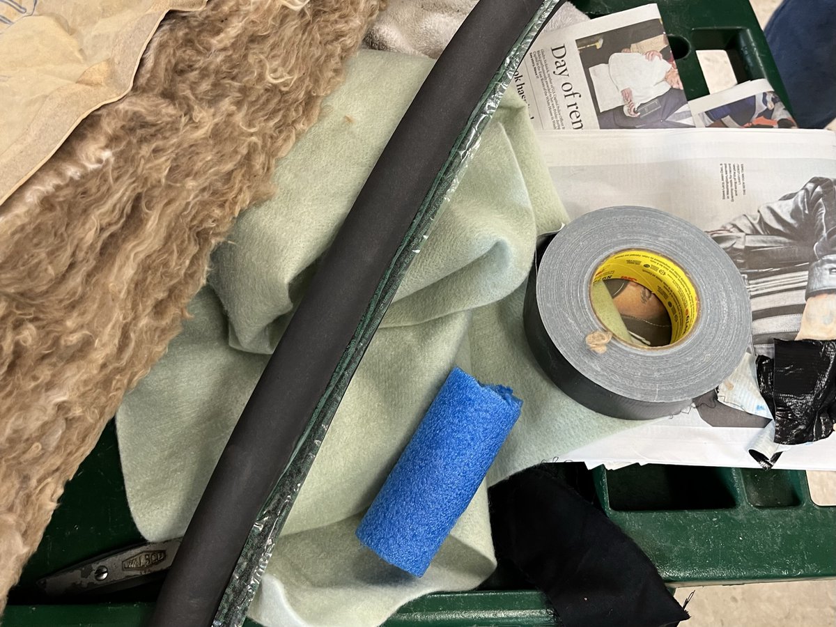 LCAuthority's tweet image. Freezing temperatures remain through next week! 🥶Protect your pipes and water meter from the cold using household items like pool noodles, old blankets, clothing, rags, insulation, and duct tape. Get tips on our website to help. ow.ly/LHv050UEyrR #WinterWeatherTips