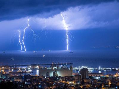 IL24_NEWS's tweet image. Unusual Thunderstorm and Lightning Strikes Across the Country

Residents across the country are experiencing an unusual thunderstorm with intense lightning strikes.

Read more: il24news.com/post/unusual-t…

#thunderstorm #lightning #unusualweather #severeweatheralerts