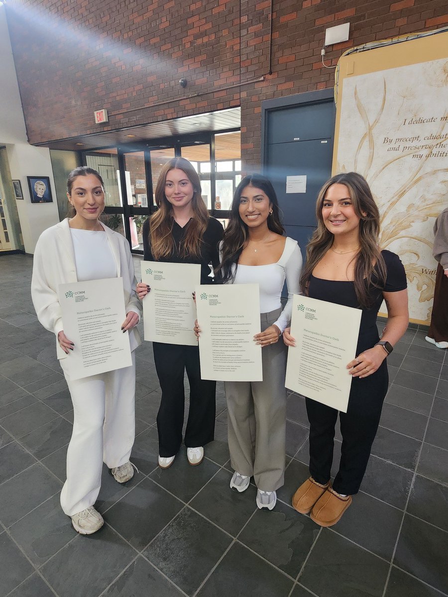 myccnm's tweet image. A warm welcome to the #CCNM January Class of 2028 who kicked off  Orientation this week which ended with our induction ceremony where the class recited the Naturopathic Oath as students of naturopathic medicine. 

#CCNMJanClassof2028 #CCNMLife #OrientationWeek