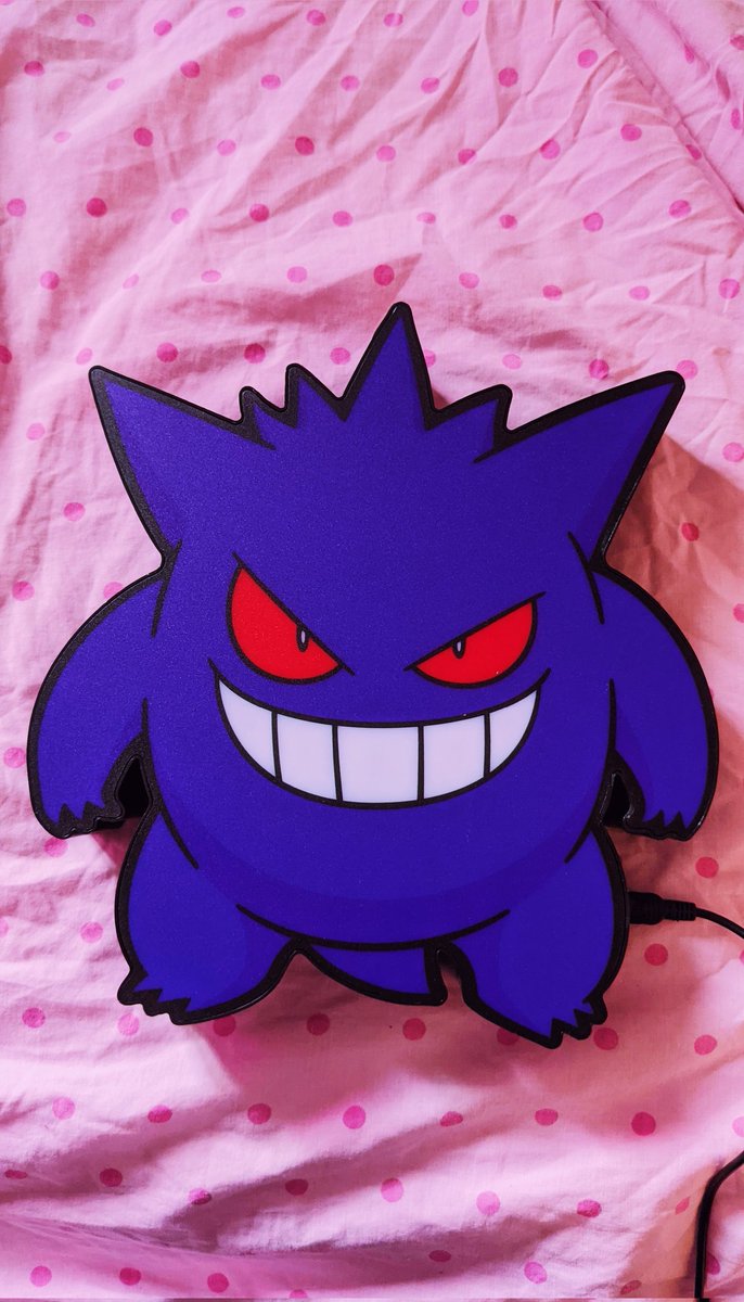 avianoir's tweet image. 🎂 GIVEAWAY! It's my birthday month &amp;amp; I'm celebrating by giving a Gengar wall light to one of you! 🎉🎁 

Rules:
-Must be following
-Repost &amp;amp; tag a friend
Ends Jan 31st, US only