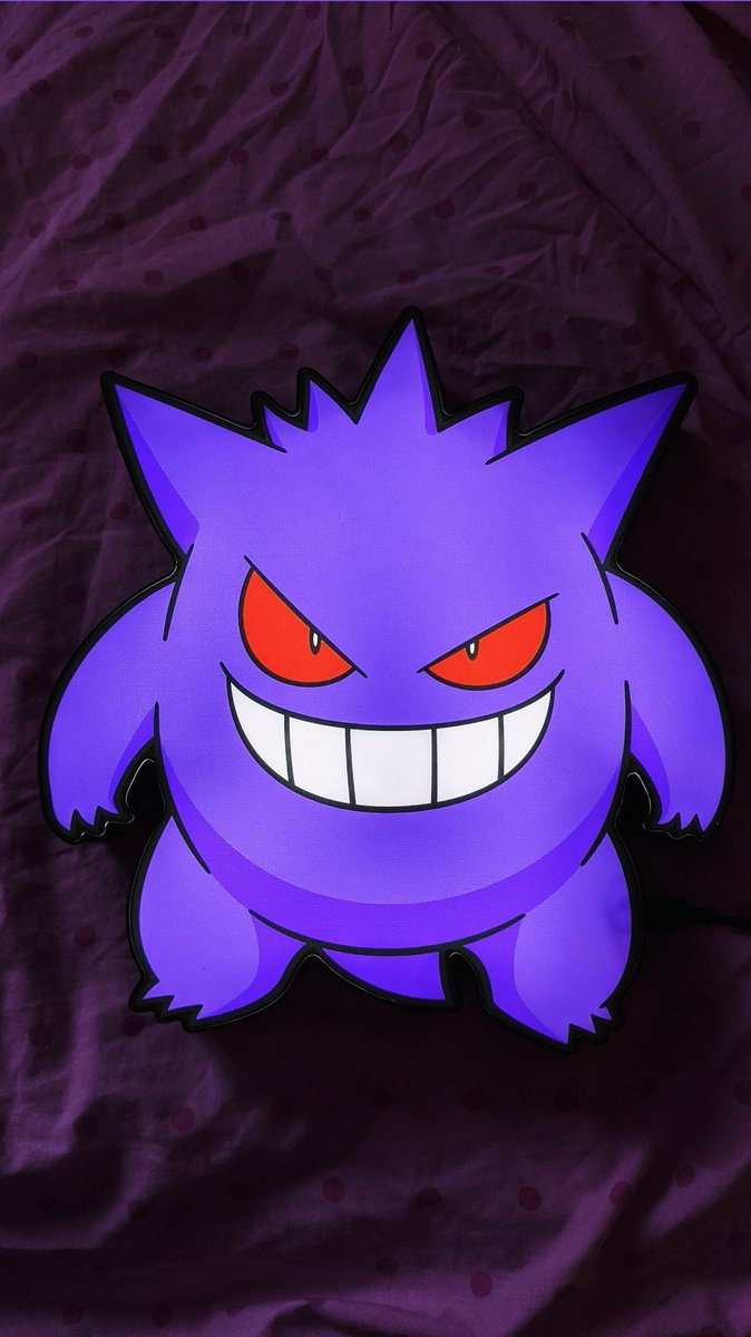avianoir's tweet image. 🎂 GIVEAWAY! It's my birthday month &amp;amp; I'm celebrating by giving a Gengar wall light to one of you! 🎉🎁 

Rules:
-Must be following
-Repost &amp;amp; tag a friend
Ends Jan 31st, US only