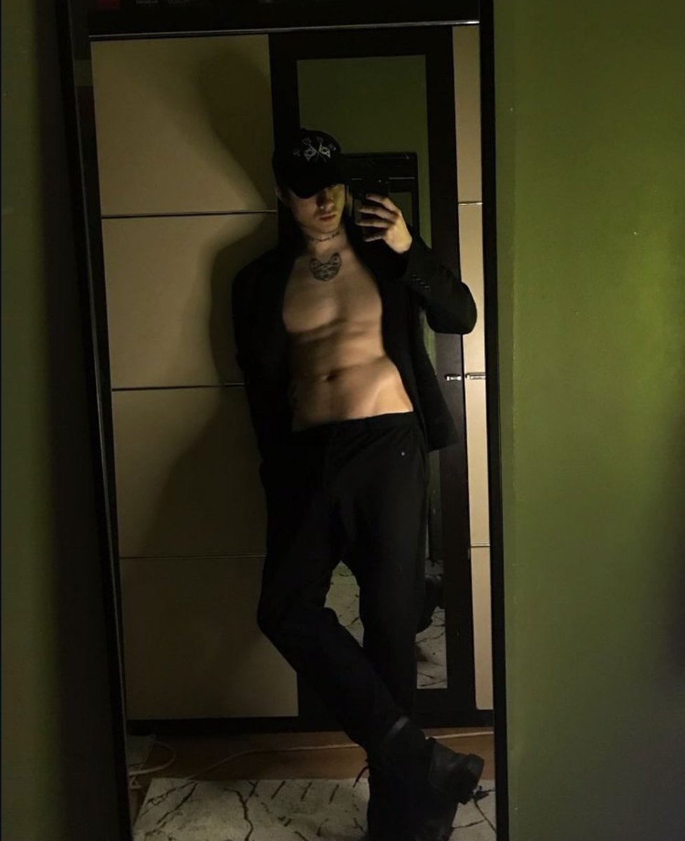 𝑺𝒖𝒂𝒗𝒆𝒎𝒆𝒏𝒕𝒆 𝒃𝒆𝒔𝒂𝒎𝒆..