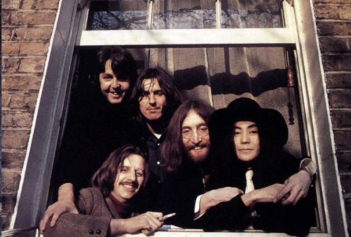 Super70sSports's tweet image. Leave your wife at home, John.