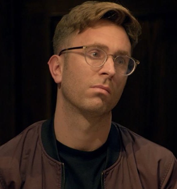 “Claudia, if so much as a drop of that shitty brown gloop goes on my head, I’m taking you all to court”

#TheTraitors #Traitors #TraitorsUK