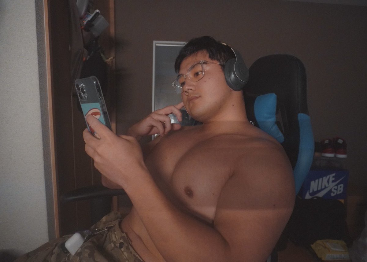 ダンダス普通にメロいから音消して動画見てる。