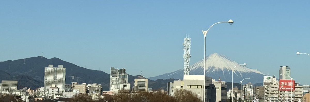 Hayama_SES's tweet photo. 富士山🗻キレイ
本日も一日よろしくお願いします！ https://t.co/Wsn2i1n8mU