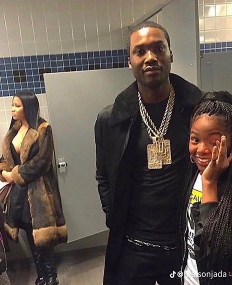 this picture never fails to make me laugh 😭