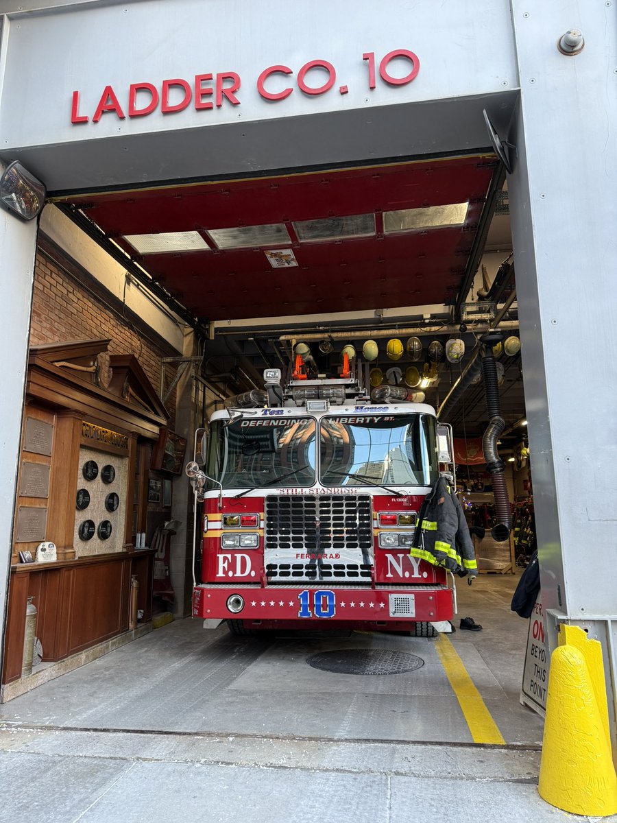 Farmeronecow's tweet image. #Ladder10 #Engine10