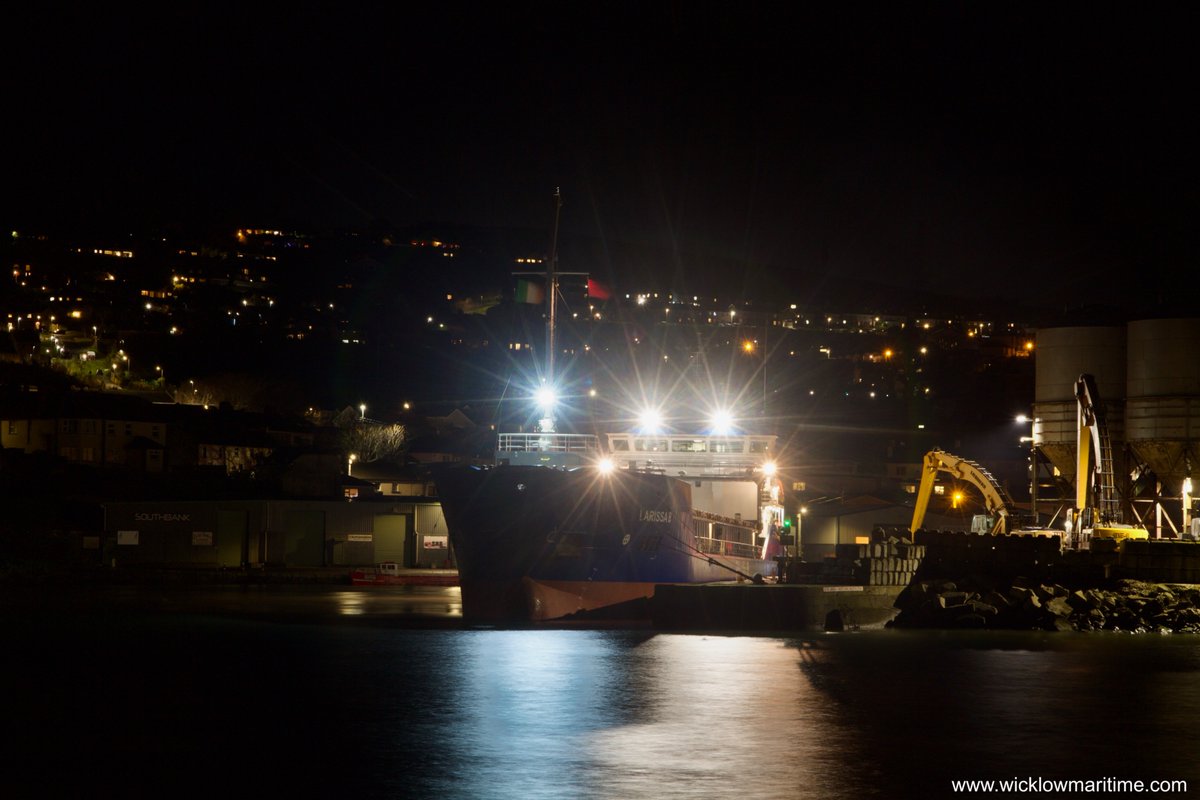 First Coaster of 2025 @ Wicklow Port
Larissa B seen at the Packet pier this evening, shortly after arriving from the Baltic via New Holland.  This is the first commercial caller of 2025.