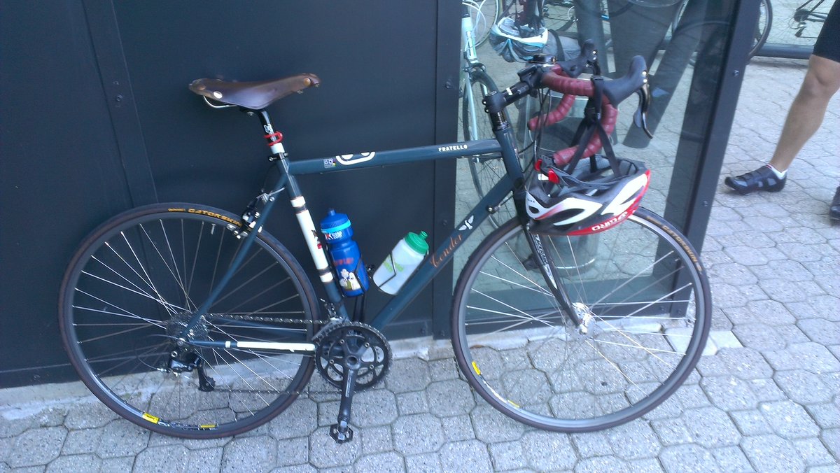 hpflasheart's tweet image. @StolenRide sad to report another stolen bike; this time from Dulwich Library at around 4pm today. A @condorcycles Fratello in Grey. Different saddle/bar tape and with rear mudguard vs. photo. My pride and joy for 17yrs with &amp;gt;50,000 miles on clock :-( Pls keep a lookout!