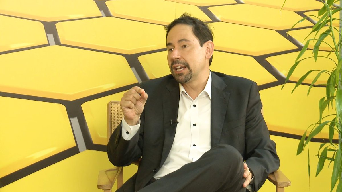 SIMPI_SP's tweet photo. Olá! Recebemos em nosso programa o Economista e Comentarista da Revista Oeste, Luis Artur Nogueira. Confira! https://t.co/UyU9OBnW0G

Sábado, pela Rede Vida e Youtube as 13h, mais 48 TVs comunitárias. Confira programação https://t.co/AQxB8054mg
#simpisp #SIMPIdeTodosParaTodos https://t.co/beH84pgSj6