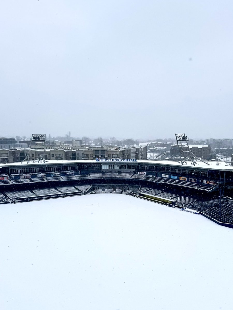 nashvillesounds's tweet photo. Do you want to build a snowman? ☃️ https://t.co/fCENTzsHir