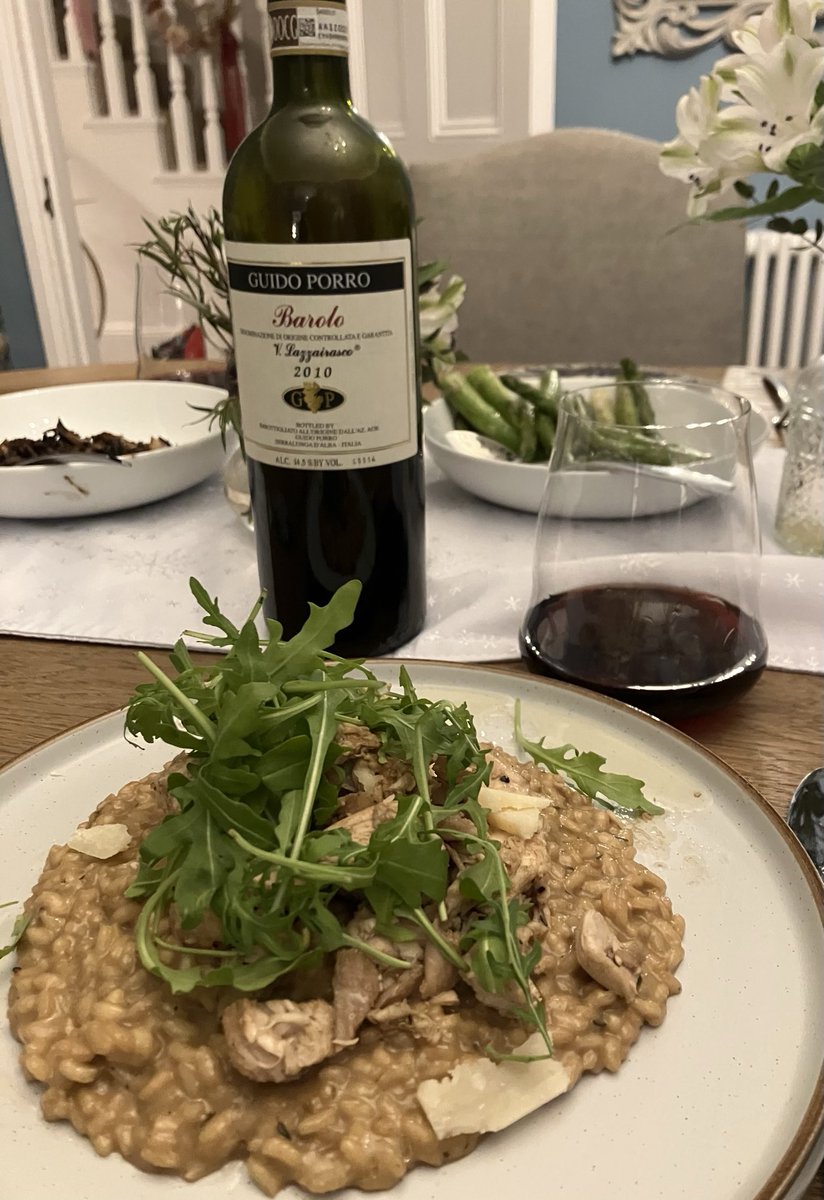 Wonderful #Barolo  from Guido Porro. Superb complex bouquet with rich mouthfeel and long finish. Perfect with chicken and mushroom risotto