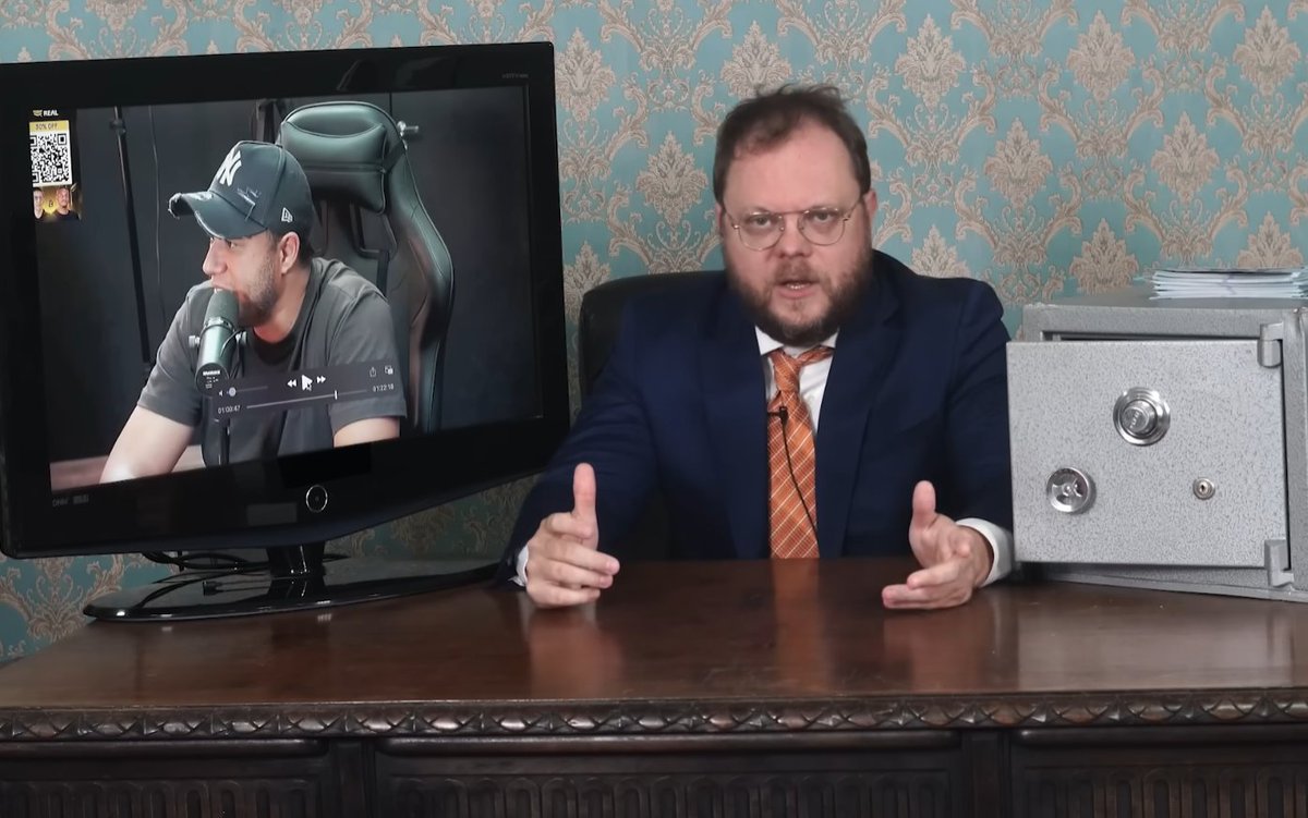Vinheteiro é o milionário mais pão duro do mundo, olha o monitor que o lazarento usa pra fazer react KKKKKKKKKKKKKKKKKKKKKKKKKKKKKKKKKKKKKKKKK