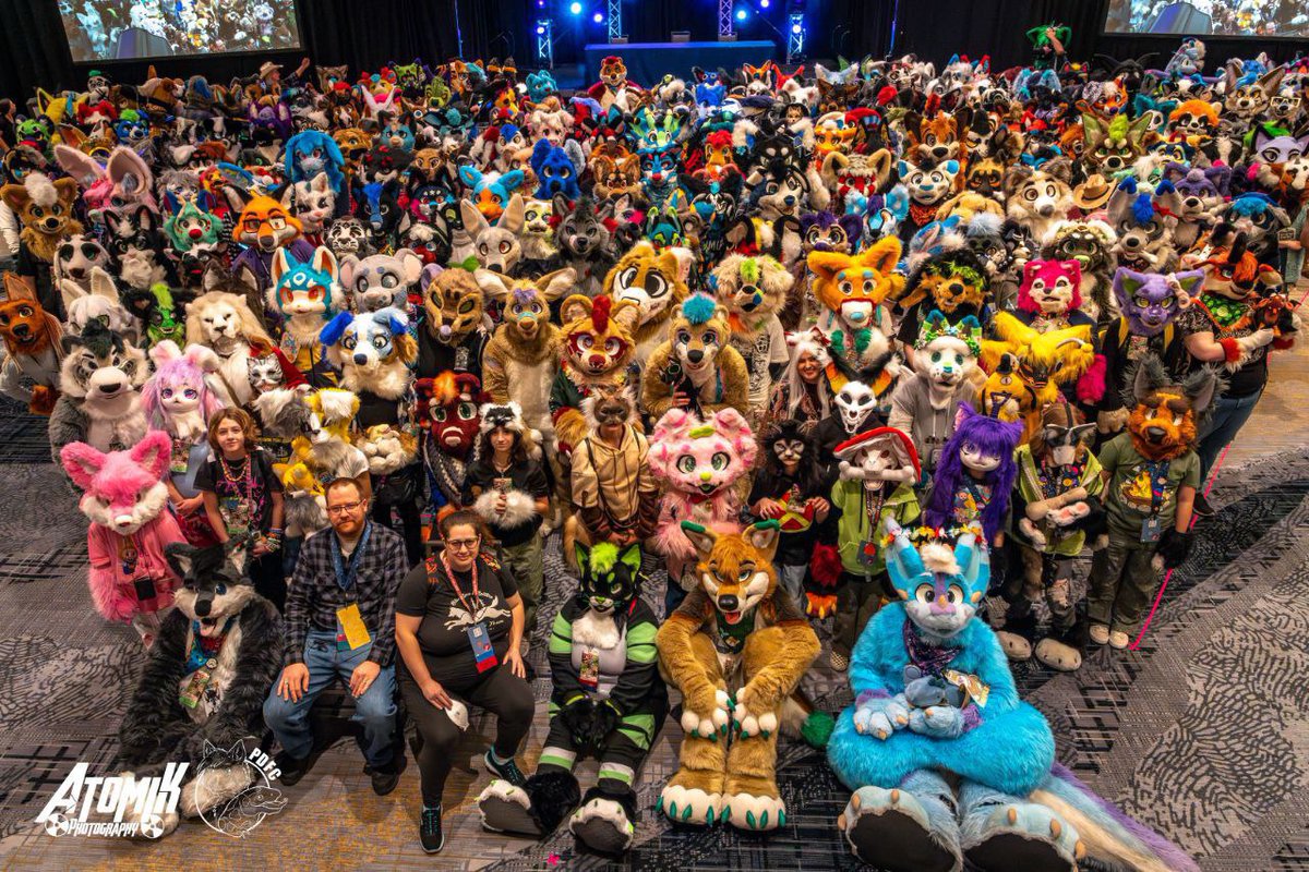 discon_rat's tweet image. Pdfc kiss 
#pdfc #pdfc2025