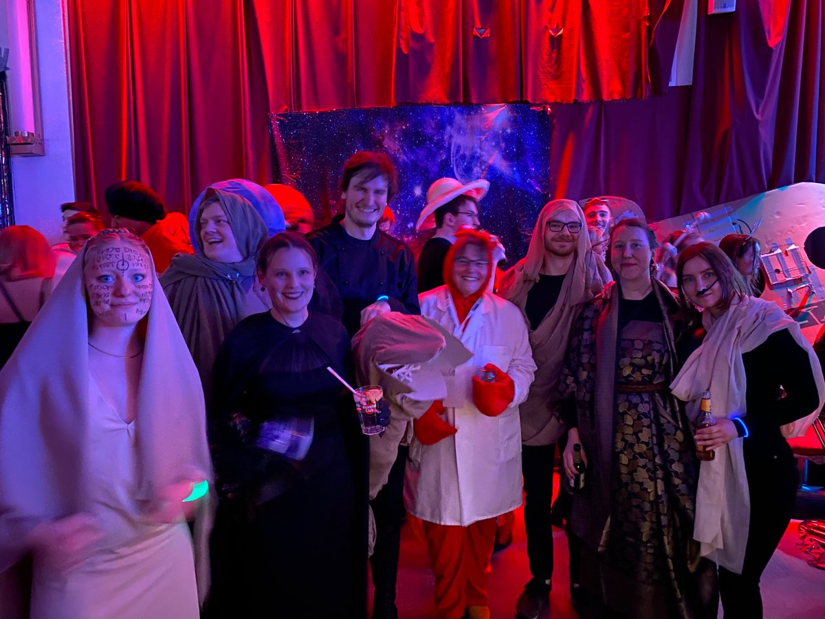 Carnival of our pharmacy students is always fun!🥳 Group costume was Dune but I do not really fit in as Dr. Zoidberg…topic was science fiction. <a href="/UniHalle/">Universität Halle (inaktiv)</a>