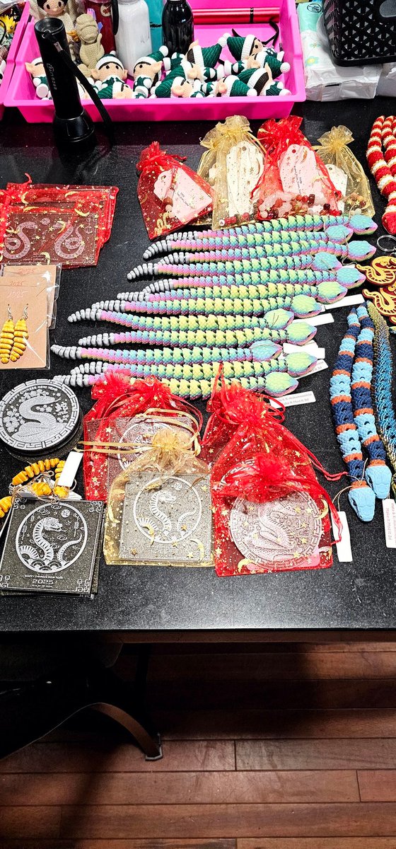 makeitmodit3d's tweet image. And were done making! Here's all 151 items we've made for Monkeyshines. They should go out the weekend before and the week of/weekend after the holiday. 

Happy Hunting!