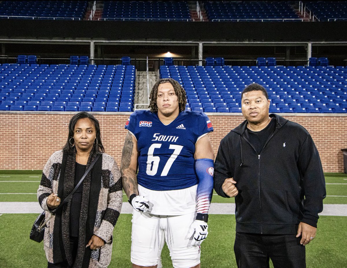 Donavan Manson⚡️ tweet media