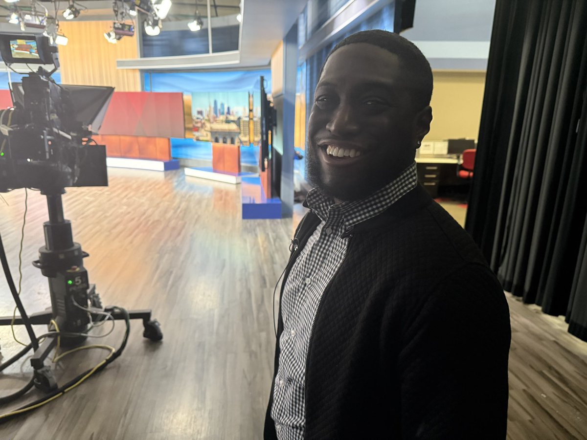 Do those special lamps meant to mimic sunlight really help with SAD - Seasonal Affective Disorder?  Tune into <a href="/kmbc/">KMBC</a> now.  Vladimir Sainte, LCSW, will explain what works for people dealing with SAD.