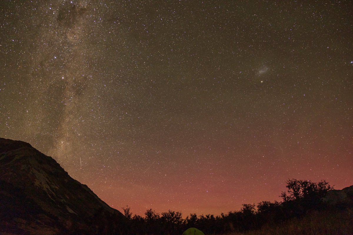 Happy (belated) new year everyone! Enjoying the night sky / southern lights here in NZ, and really enjoying my new photography hobby. Though it did take me about an hour to warm back up in the tent at 3am!