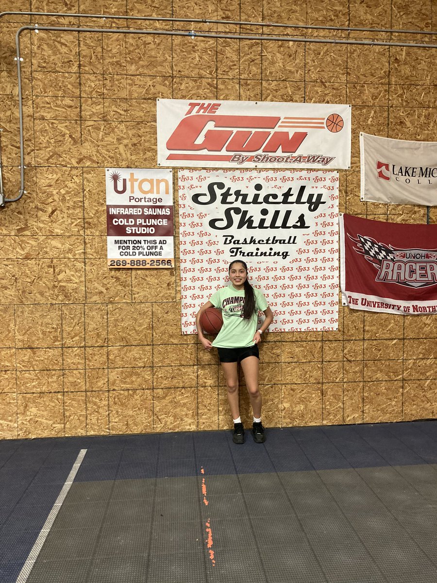 Strictly Skills (@strictly_skills) on Twitter photo Getting that work in today with rising soph Guard <a href="/MoralesYazmyne/">Yazmyne “Yaz” Morales</a>
<a href="/KCLadyGiants/">KC Girls Basketball</a>
<a href="/LBInsider/">Jason Wilkins (Wilkins Report)</a>
<a href="/ShaneClipfell/">Shane Clipfell</a>
<a href="/Kristin_Wodrich/">Coach Kristin Wodrich</a> Getting that work in today with rising soph Guard <a href="/MoralesYazmyne/">Yazmyne “Yaz” Morales</a>
<a href="/KCLadyGiants/">KC Girls Basketball</a>
<a href="/LBInsider/">Jason Wilkins (Wilkins Report)</a>
<a href="/ShaneClipfell/">Shane Clipfell</a>
<a href="/Kristin_Wodrich/">Coach Kristin Wodrich</a>