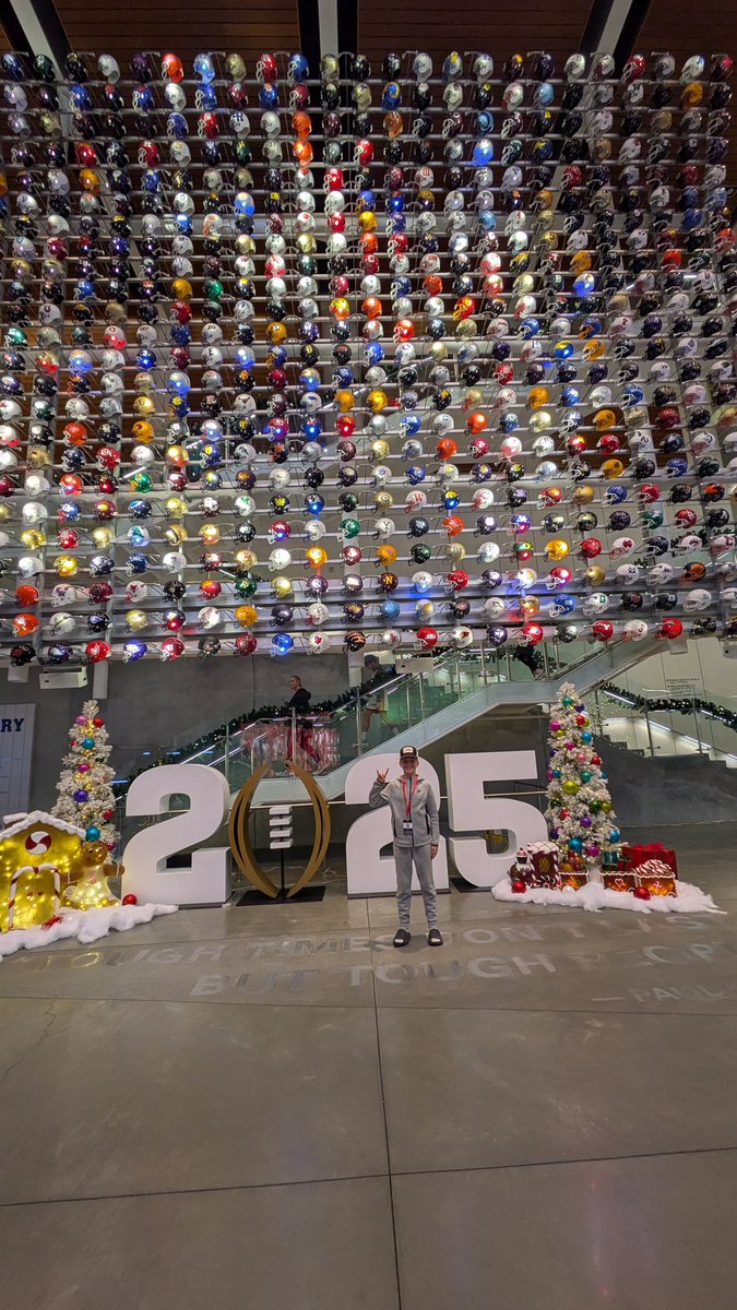 Drew Carls tweet media