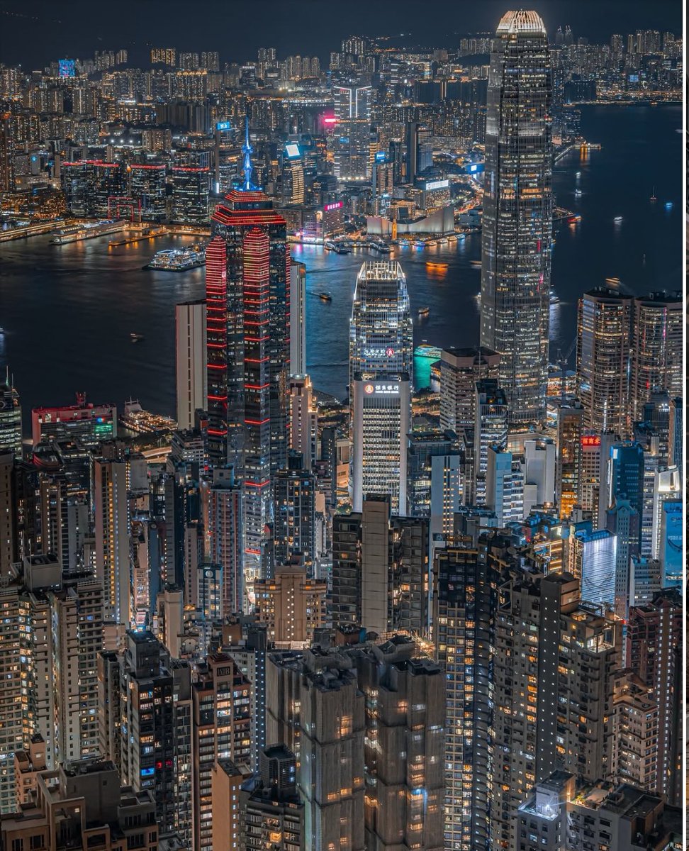 🍔：是誰說要忍住半年不去🇭🇰的🤨
🌹：閨蜜失戀需要散心⋯剛好提到想去就走了啊🤣
🍔：好吧⋯那來問問有沒有🇭🇰情侶夫妻來認識🤭🤭
有人剛好1/3-5號也熱愛去🇭🇰的嗎🤭🤭
一起吃一起玩一起___😎
 
#同房換不換
#夫妻聯誼
#情侶聯誼
#交心還要交身體🤓