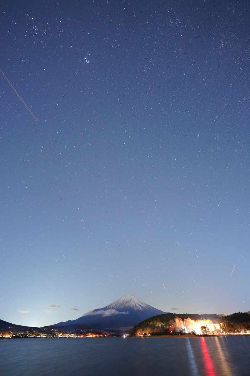 BIGforest914's tweet image. 富士山と山中湖
夜の絶景
#光害カットフィルター
#ファインダー越しの私の世界 
#αで切り取る世界