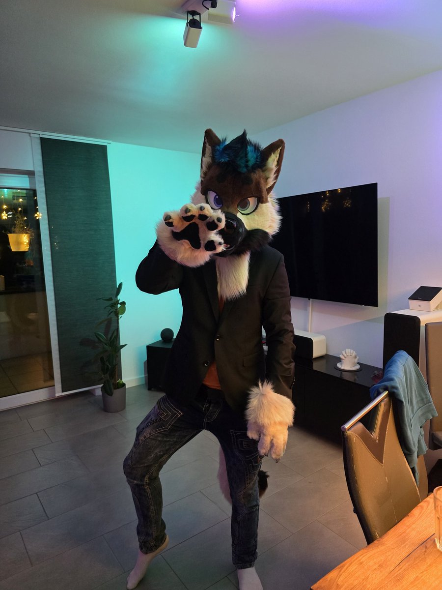 ScharasTheFolf π©πͺ π SSFD, 2Dance, EF (@scharasthefolf) on Twitter photo Check out this super cute new German Shepherd <a href="/Aaron_thedog/">Aaron the Dog</a>
Isn't he adorable?
βοΈ made by me. Check out this super cute new German Shepherd <a href="/Aaron_thedog/">Aaron the Dog</a>
Isn't he adorable?
βοΈ made by me.