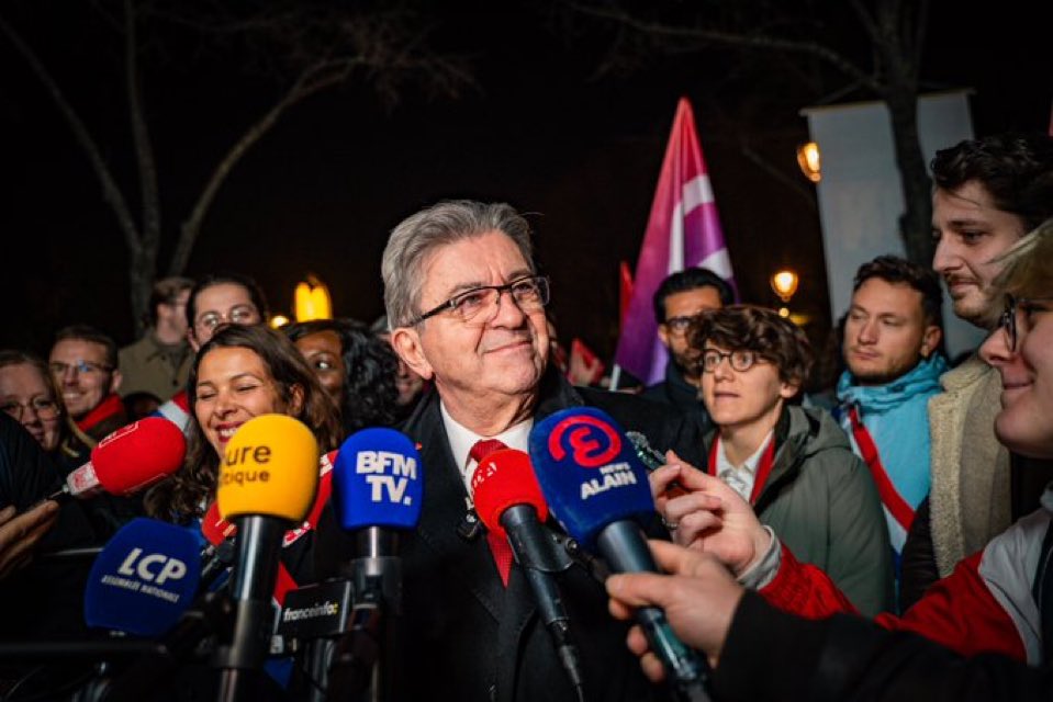 Petit Lion 🔻✌️🐢φ🕊️👶🍼🎶🎸⛷️🏌️🏝️🏰 @JLM2027 tweet media