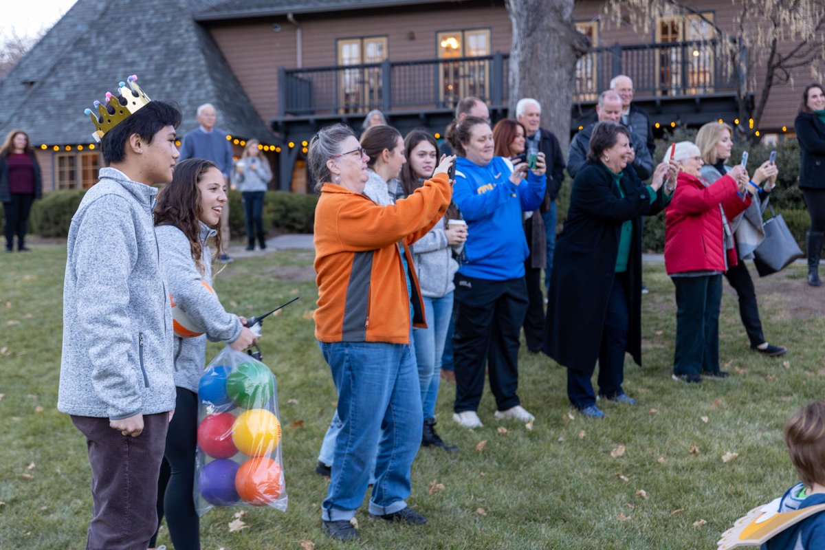 Dreaming of all the family weekends ahead of us at Lake Arrowhead Lodge 🤩✨ Creating long-lasting memories for the whole family is our greatest joy ⭐🎊

Don't miss out on the fun! Book your stay now ucla.in/3YTygBZ 🏔️