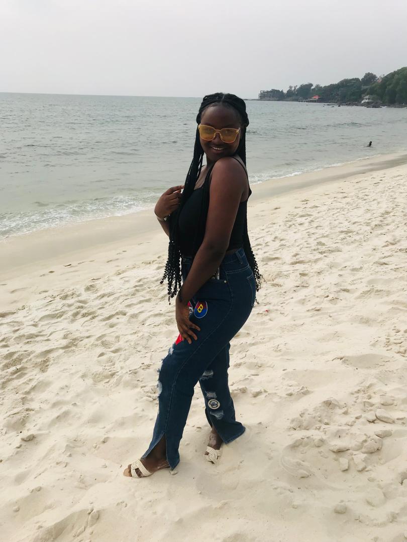 ashforder's tweet image. The only thing that overcomes hard luck is hard work. With hard work and dedication, anything is possible. We go again for 2025🙏🥰❤️
#resafantatics✂️🪡👗