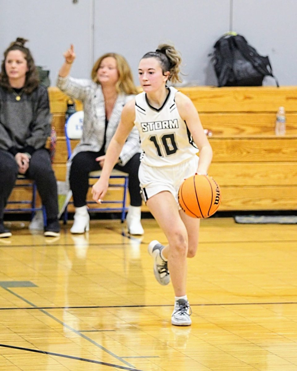 INEliteHavoc's tweet photo. Alexa Jamison, Senior Guard Salt Fork HS, Earned Tournament MVP at the Blue Devil Classic Averaging 19 PPG &amp; leading her team to a 2nd place Finish.  Alexa &amp; the Storm are currently 16-1 on the season👊🔥💪 @alexa_jamison10 @PGHByron @MMBR_CoachGBell @MHS_Girls_ https://t.co/asIVJN2BuI