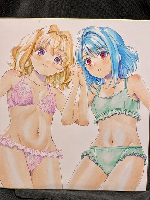 今日販売する色紙こちらになります!
これにモノクロの色紙も3枚持っていきます 