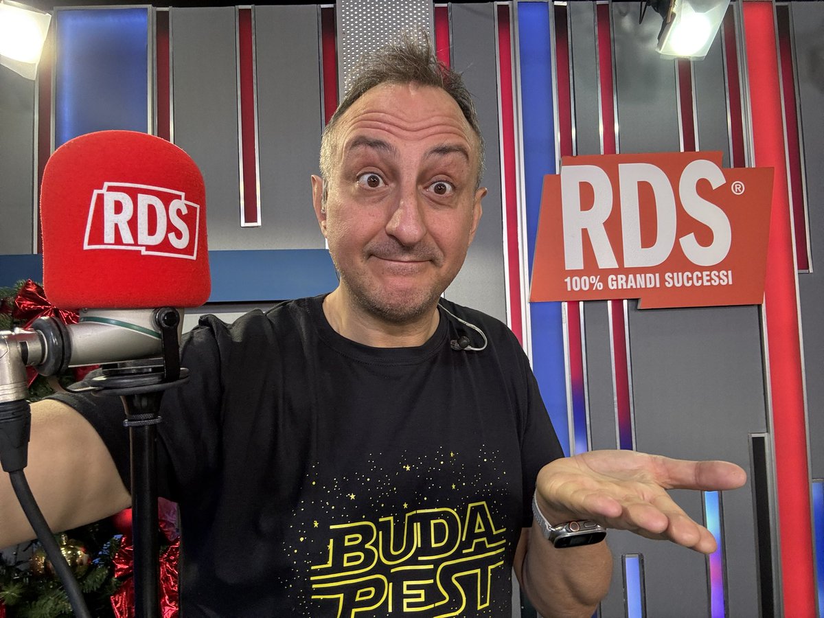 Con le mie occhiaie dalle 12 alle 16 su <a href="/RDS_official/">RDS</a> canale 265 della TV.
🥂Auguri Cari da Mauro Casciari🍾®️