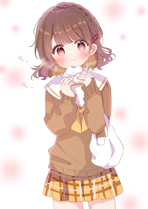 肉まんを口いっぱいに頬張るリスみたいな子 