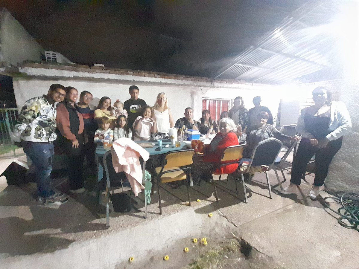 Despidiendo el año en el Cerro con mi agrupación de Coraje y Pasión Nacionalista! 🩵🤍 , siempre con la gente codo a codo